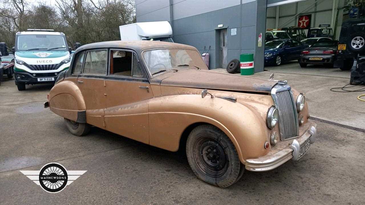 Lot 512 - 1946 ARMSTRONG SIDDELEY