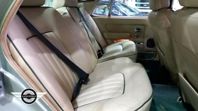 Lot 880 - 1982 ROLLS ROYCE