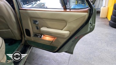 Lot 880 - 1982 ROLLS ROYCE