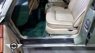 Lot 880 - 1982 ROLLS ROYCE