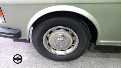 Lot 880 - 1982 ROLLS ROYCE