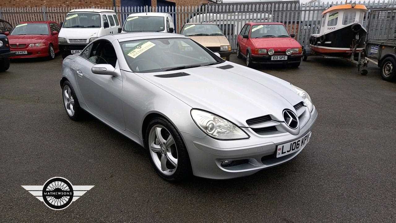 Lot 238 - 2006 MERCEDES SLK 350 AUTO