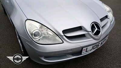 Lot 238 - 2006 MERCEDES SLK 350 AUTO