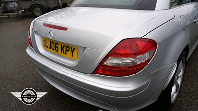 Lot 238 - 2006 MERCEDES SLK 350 AUTO