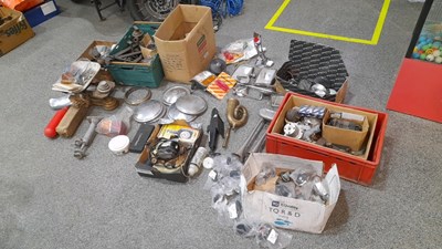 Lot 541 - 5 BOXES OF AUTO JUMBLE PARTS