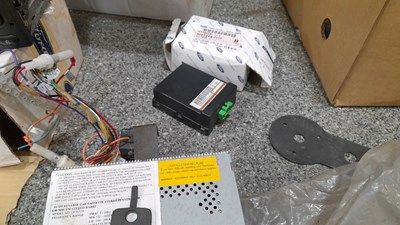 Lot 575 - VARIOUS OLD FORD PARTS + AUTOJUMBLE PARTS