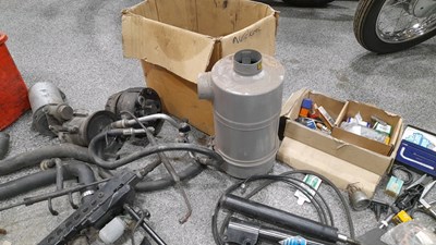 Lot 889 - BOXES OF CAR PARTS