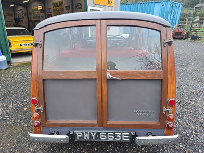 Lot 308 - 1967 MORRIS MINOR 1000 TRAVELLER