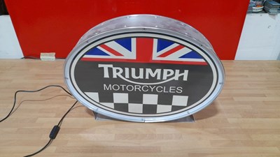 Lot 672 - TRIUMPH LIGHT UP SIGN 17" X 12"