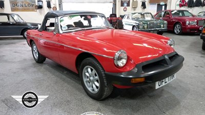 Lot 86 - 1976 MG B ROADSTER