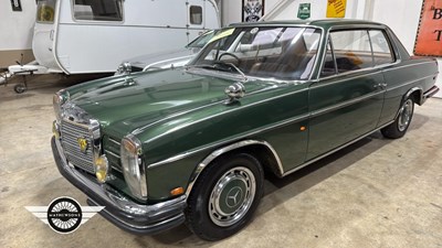 Lot 72 - 1972 MERCEDES 250 CE