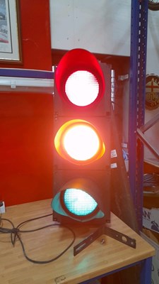 Lot 417 - TRAFFIC LIGHT