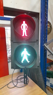 Lot 815 - PEDESTRIAN CROSSING LIGHT