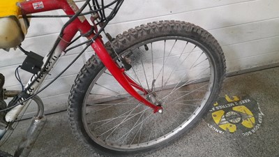 Lot 893 - MOUNTAIN BIKE WITH 80CC PETROL ENGINE