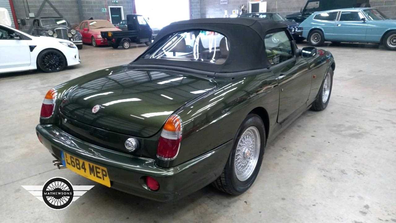 Lot 472 - 1994 ROVER / MG