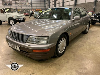 Lot 832 - 1997 LEXUS LS400 AUTO