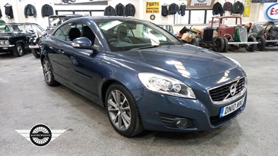 Lot 724 - 2010 VOLVO C70 SE LUX T5 AUTO