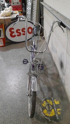 Lot 853 - SCHWINN LOW RIDER BICYCLE