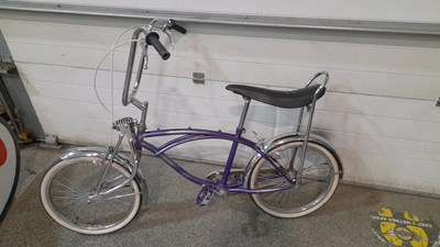 Lot 853 - SCHWINN LOW RIDER BICYCLE