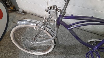 Lot 853 - SCHWINN LOW RIDER BICYCLE