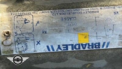 Lot 858 - COVERED CAR TRAILER