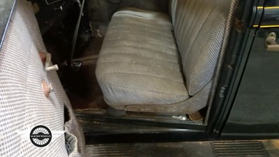 Lot 21 - 1928 RENAULT