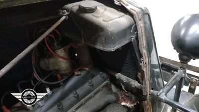 Lot 21 - 1928 RENAULT