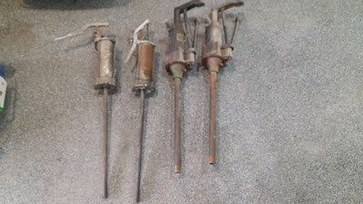 Lot 837 - 4 X OIL CABINET OIL PUMPS