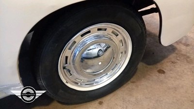 Lot 626 - 1958 STANDARD