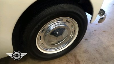 Lot 626 - 1958 STANDARD