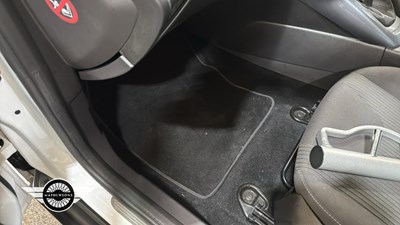 Lot 888 - 2014 FORD FOCUS TITANIUM NAVIGATOR