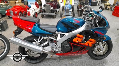 Lot 622 - 2000 HONDA CBR900RR