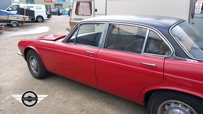 Lot 706 - 1974 DAIMLER