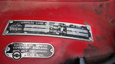 Lot 706 - 1974 DAIMLER