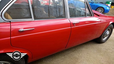 Lot 706 - 1974 DAIMLER