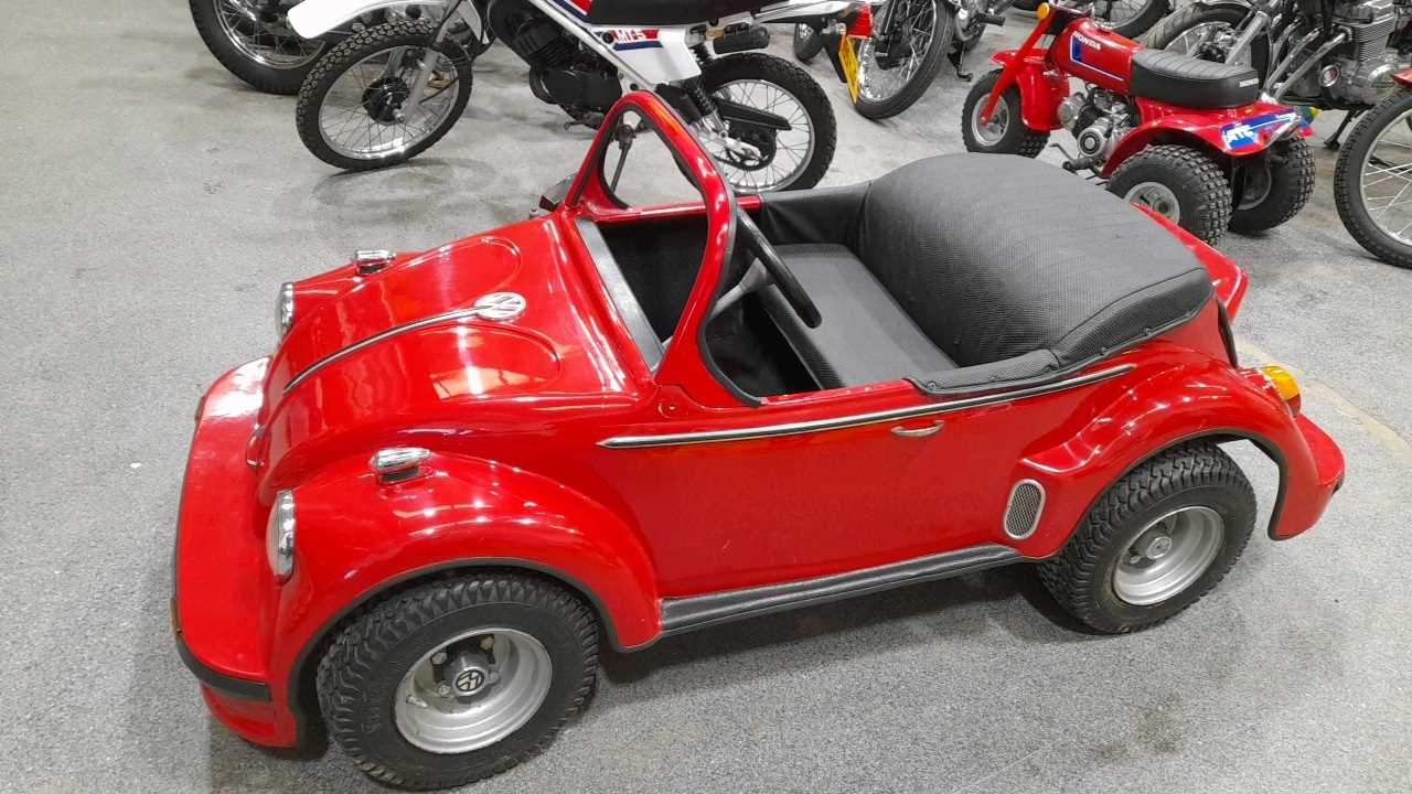 Lot 111 - STRIKES RACING BEETLE SCALE MODEL CAR