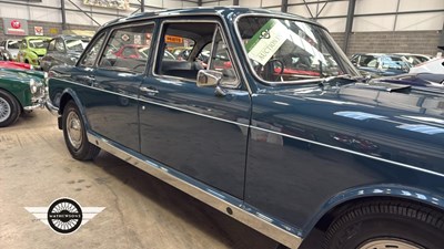 Lot 856 - 1970 AUSTIN 3 LITRE