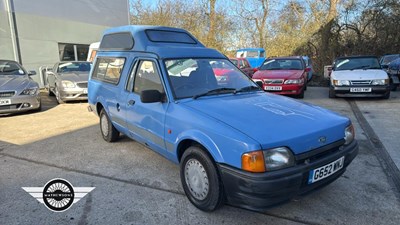 Lot 678 - 1990 FORD ESCORT 35