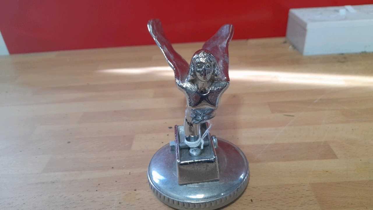 Lot 213 - SILVER FLYING LADY CAR MASCOT