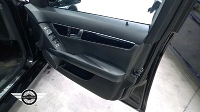 Lot 704 - 2013 MERCEDES-BENZ C220 EXECUTIVE SE CDI BLU