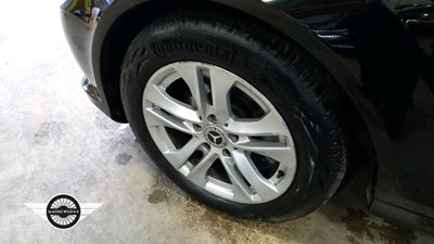 Lot 704 - 2013 MERCEDES-BENZ C220 EXECUTIVE SE CDI BLU