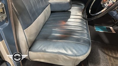 Lot 898 - 1960 FORD ZEPHYR
