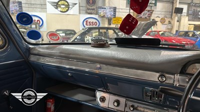 Lot 898 - 1960 FORD ZEPHYR