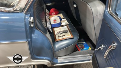 Lot 898 - 1960 FORD ZEPHYR
