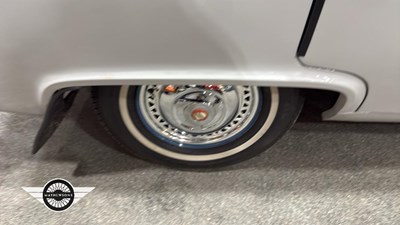 Lot 898 - 1960 FORD ZEPHYR