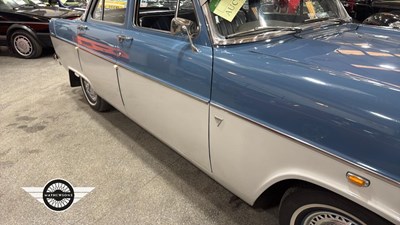 Lot 898 - 1960 FORD ZEPHYR