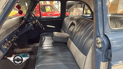 Lot 898 - 1960 FORD ZEPHYR