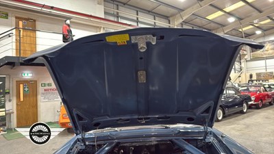 Lot 898 - 1960 FORD ZEPHYR