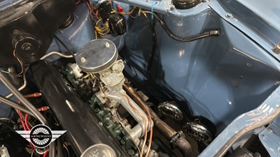 Lot 898 - 1960 FORD ZEPHYR