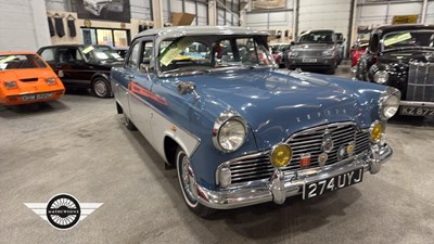 Lot 898 - 1960 FORD ZEPHYR